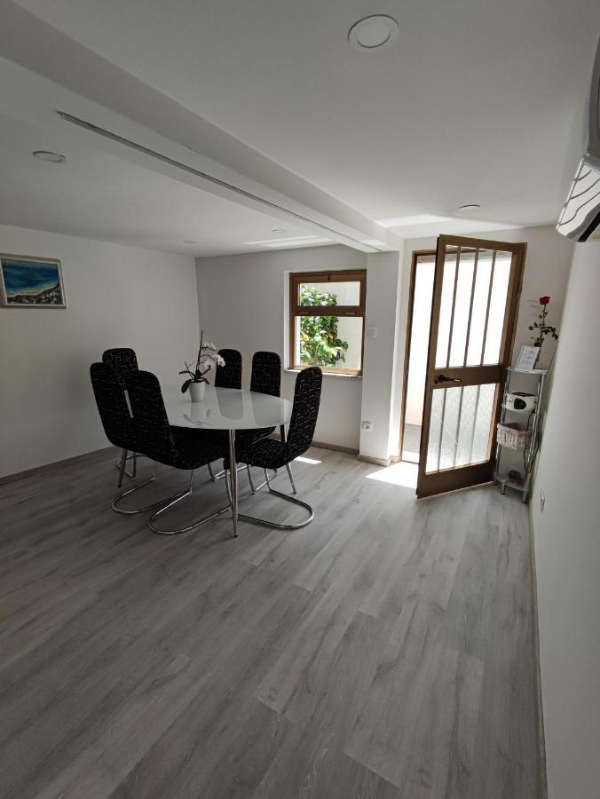 Sea Storm Apartments Izola Exterior photo